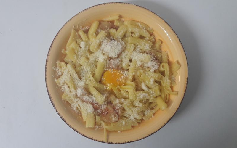 Macaroni carbonara